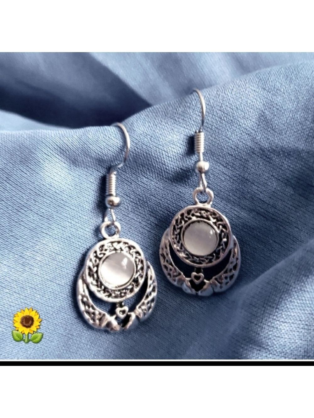 Claddagh Earrings with Moonstone